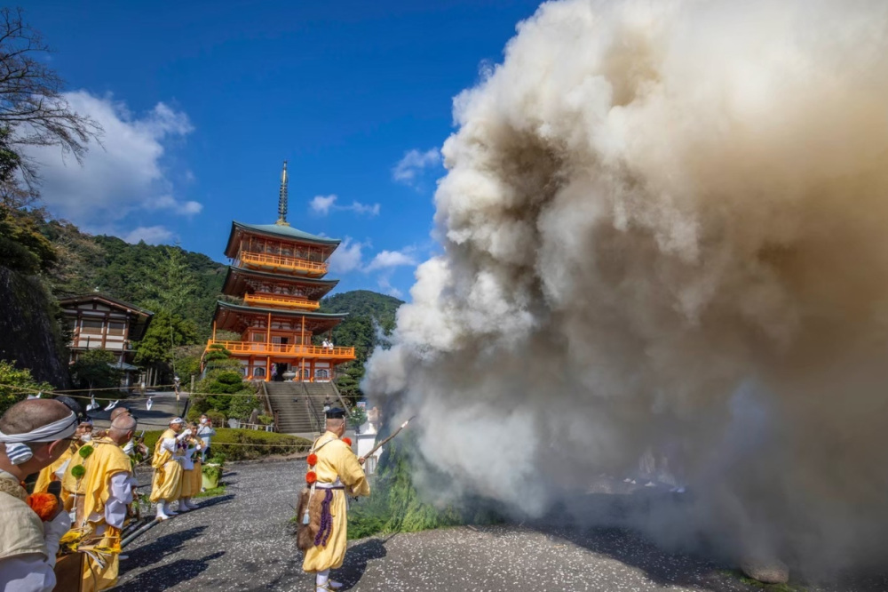 那智山青岸渡寺・熊野修験（那智勝浦町）