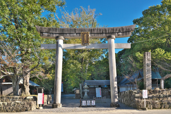 鬪雞神社