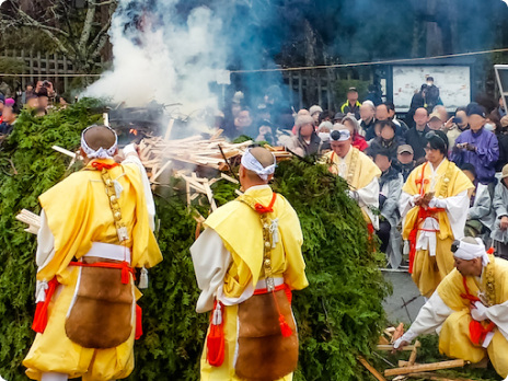 3月「高野の火まつり」