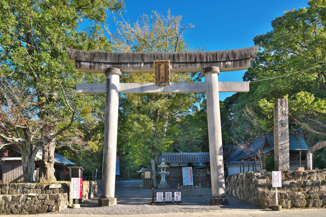 鬪雞神社（とうけいじんじゃ）