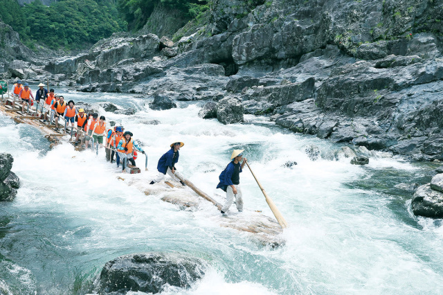 北山川観光筏下り