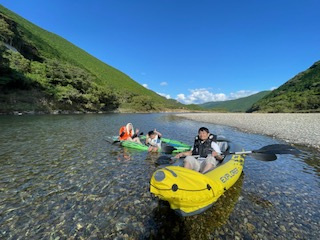 川遊び、海水浴、ジオパークでの磯遊びも満喫