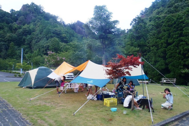 キャンプ体験／円満地公園オートキャンプ場