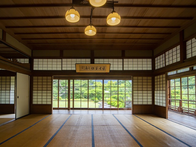 琴ノ浦温山荘園